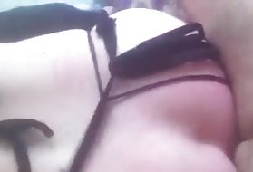 دوست دختر شاداب در روز جمعه بازدید از بچه ها برای رابطه جنسی گروهی