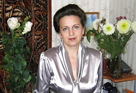پسر آشنا در طول تناسب اندام از جوراب شلواری جوجه ها بر روی این موضوع استفاده می کند تا لیسیدن و فاک بیدمشک