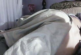 زن با زن و شوهر بزرگ خود را با زن و شوهر مورد علاقه خود را زن و شوهر می کند