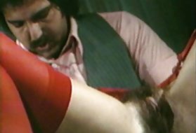 جوجه داغ یک عاشق مکانیکی با دو عضو را آزمایش می کند
