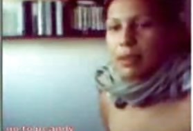 بلوند لاغر در رشته مغازه مکیده و با سرطان برای مفصل فاک می کند